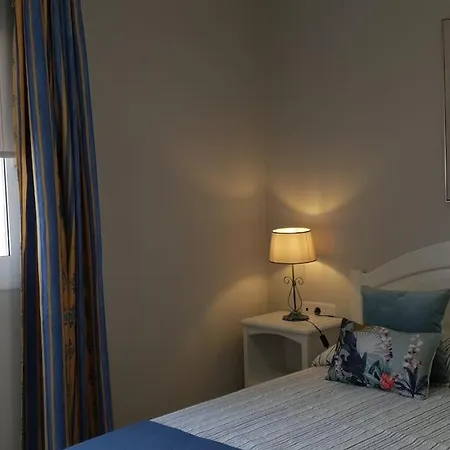 West Corner * كاليتا ذي فوستي