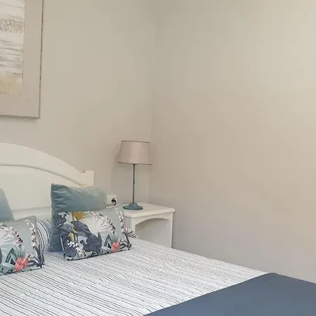 アパート West Corner カレタ・デ・フステ